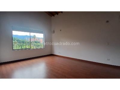 Casa de 3 alcobas en venta en La Sebastiana, Medellín, 330 m² · foto 11 de 20