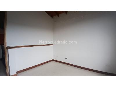 Casa de 3 alcobas en venta en La Sebastiana, Medellín, 330 m² · foto 13 de 20