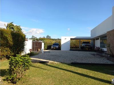 Casa de 4 alcobas en venta en Llanogrande, Medellín, 1550 m² · foto 4 de 20
