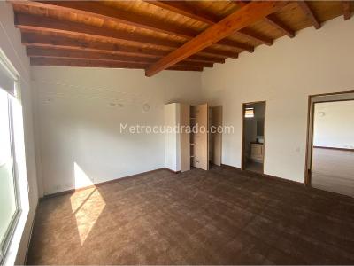 Casa de 4 alcobas en venta en Llanogrande, Medellín, 1550 m² · foto 12 de 20