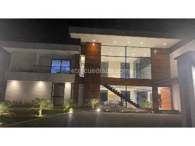 Casa de 5 alcobas en venta en Llanogrande, Medellín · foto 6 de 9