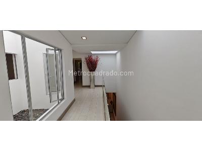 Casa en arriendo en Castropol, Medellín · foto 8 de 19