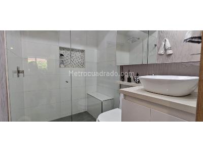 Casa en arriendo en Castropol, Medellín · foto 18 de 19