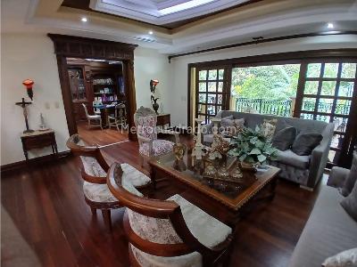Casa de 5 alcobas en venta en El Campestre, Medellín, 646 m² · foto 4 de 20