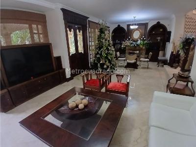 Casa de 5 alcobas en venta en El Campestre, Medellín, 646 m² · foto 13 de 20