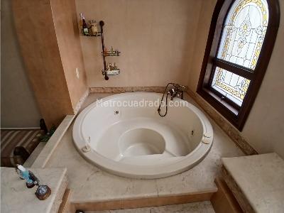 Casa de 5 alcobas en venta en El Campestre, Medellín, 646 m² · foto 17 de 20