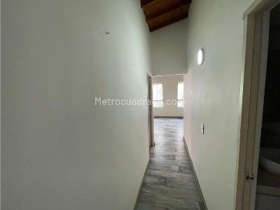 Apartamento de 3 alcobas en venta en La Inferior, Medellín, 83 m² · foto 7 de 12