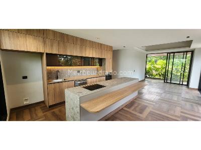 Apartamento de 2 alcobas en venta en El Campestre, Medellín, 178 m² · foto 2 de 18