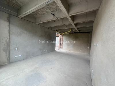 Apartamento de 2 alcobas en venta en El Campestre, Medellín, 239 m² · foto 2 de 19