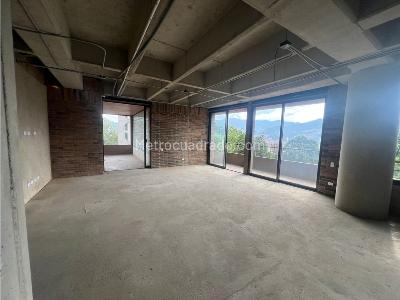 Apartamento de 2 alcobas en venta en El Campestre, Medellín, 239 m² · foto 10 de 19