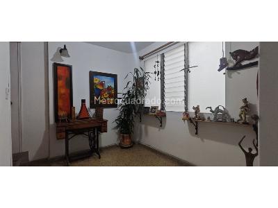 Casa en arriendo en Manila, Medellín · foto 2 de 12