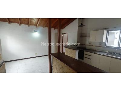 Casa en arriendo en Manila, Medellín · foto 8 de 12