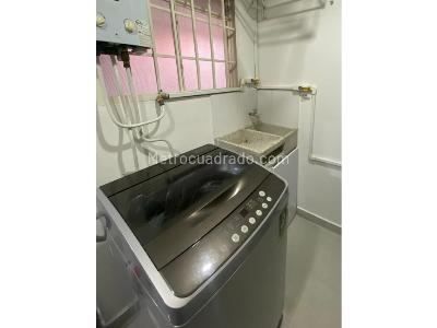 Apartaestudio en venta en El Campestre, Medellín, 35 m² · foto 2 de 7