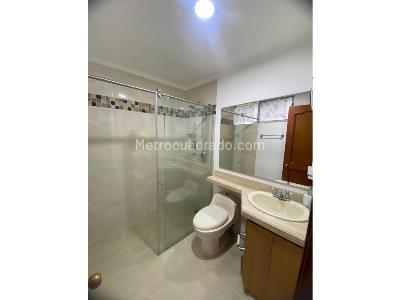 Apartaestudio en venta en El Campestre, Medellín, 35 m² · foto 6 de 7