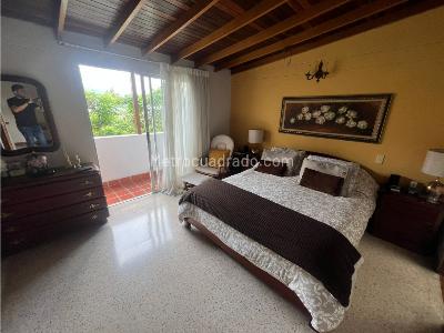 Casa de 4 alcobas en venta en El Campestre, Medellín, 240 m² · foto 5 de 18