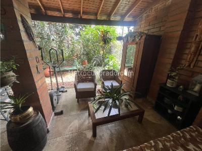 Casa de 4 alcobas en venta en El Campestre, Medellín, 240 m² · foto 8 de 18