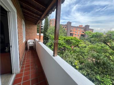 Casa de 4 alcobas en venta en El Campestre, Medellín, 240 m² · foto 9 de 18