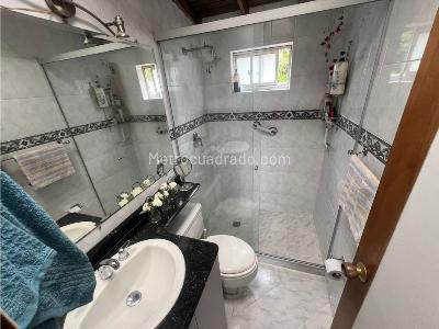 Casa de 4 alcobas en venta en El Campestre, Medellín, 240 m² · foto 17 de 18