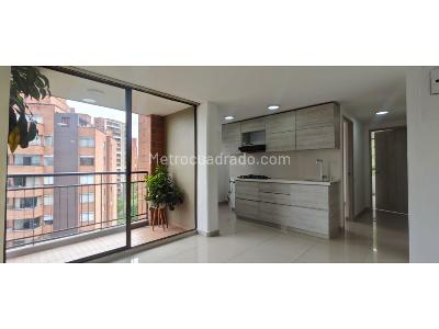 Apartamento en venta en Castropol, Medellín · foto 3 de 11