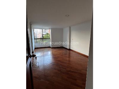 Apartamento de 3 alcobas en venta en El Tesoro, Medellín, 175 m² · foto 3 de 12