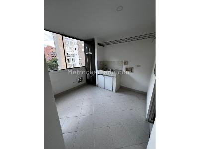 Apartamento de 3 alcobas en venta en El Tesoro, Medellín, 175 m² · foto 10 de 12
