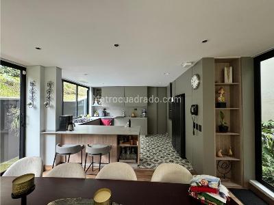 Casa de 4 alcobas en venta en Loma Del Escobero, Medellín · foto 7 de 20