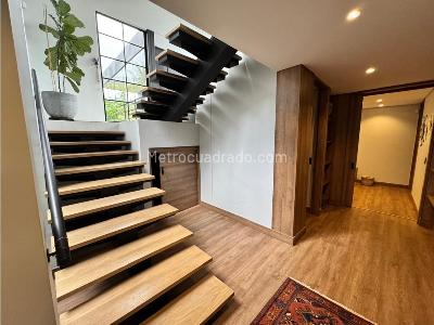 Casa de 4 alcobas en venta en Loma Del Escobero, Medellín · foto 16 de 20