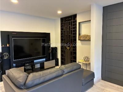 Apartamento en venta en Castropol, Medellín · foto 4 de 13