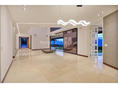 Casa de 5 alcobas en venta en Las Palmas, Medellín, 2000 m² · foto 6 de 20