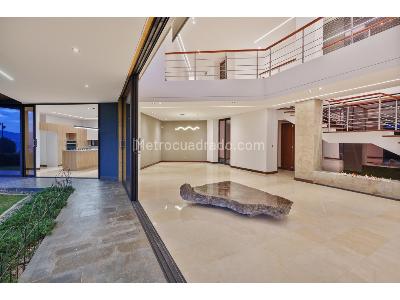 Casa de 5 alcobas en venta en Las Palmas, Medellín, 2000 m² · foto 10 de 20