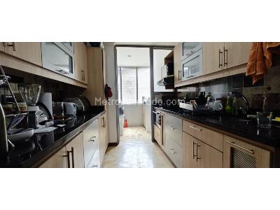 Apartamento de 3 alcobas en venta en Transversal Inferior, Medellín, 162 m² · foto 4 de 9