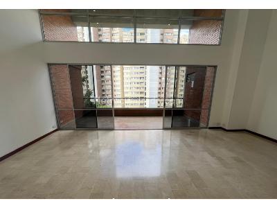 Apartamento de 3 alcobas en venta en La Abadia, Medellín, 246 m² · foto 3 de 20