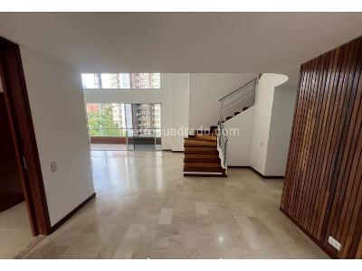 Apartamento de 3 alcobas en venta en La Abadia, Medellín, 246 m² · foto 6 de 20