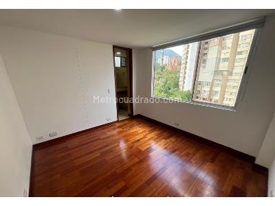 Apartamento de 3 alcobas en venta en La Abadia, Medellín, 246 m² · foto 8 de 20