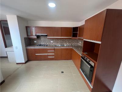 Apartamento de 3 alcobas en venta en La Abadia, Medellín, 246 m² · foto 11 de 20