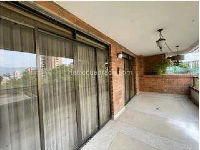Apartamento de 4 alcobas en venta en La Linde, Medellín, 254 m² · foto 5 de 16