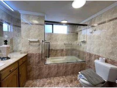 Apartamento de 4 alcobas en venta en La Linde, Medellín, 254 m² · foto 14 de 16