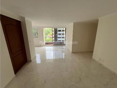Apartamento de 3 alcobas en arriendo en Los Balsos, Medellín, 89 m² · foto 2 de 19
