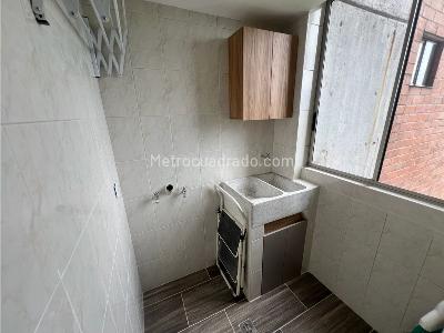 Apartamento de 3 alcobas en arriendo en Los Balsos, Medellín, 89 m² · foto 5 de 19