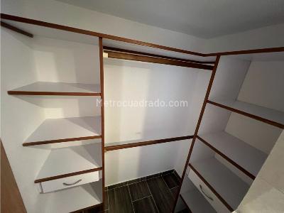 Apartamento de 3 alcobas en arriendo en Los Balsos, Medellín, 89 m² · foto 12 de 19
