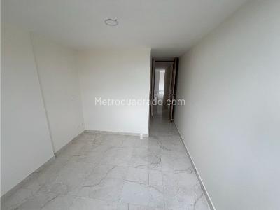 Apartamento de 3 alcobas en arriendo en Los Balsos, Medellín, 89 m² · foto 13 de 19