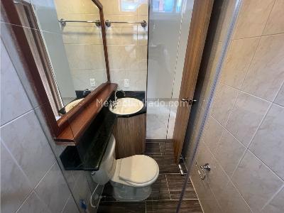 Apartamento de 3 alcobas en arriendo en Los Balsos, Medellín, 89 m² · foto 18 de 19