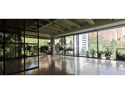 Apartamento de 3 alcobas en arriendo en Vizcaya, Medellín, 250 m² · foto 3 de 16