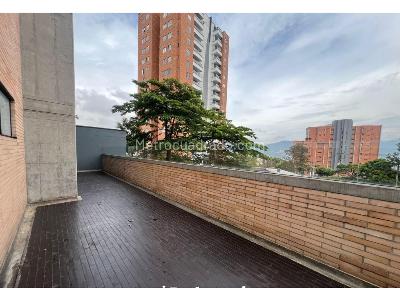 Apartamento de 3 alcobas en venta en Loma Del Esmeraldal, Medellín, 214 m² · foto 6 de 20