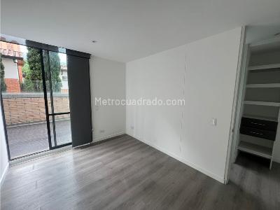 Apartamento de 3 alcobas en venta en Loma Del Esmeraldal, Medellín, 214 m² · foto 8 de 20