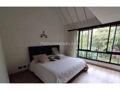 Casa de 3 alcobas en venta en La Abadia, Medellín, 224 m² · foto 11 de 17