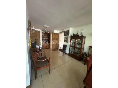 Apartamento en venta en Segundo Parque De Laureles, Medellín · foto 10 de 19