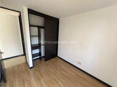Apartamento de 2 alcobas en arriendo en Loma De Los Gonzalez, Medellín, 70 m² · foto 6 de 13