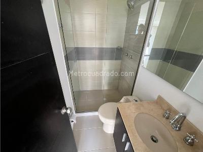 Apartamento de 2 alcobas en arriendo en Loma De Los Gonzalez, Medellín, 70 m² · foto 13 de 13