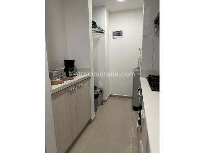 Apartamento de 3 alcobas en arriendo en Prados De Sabaneta, Medellín, 57 m² · foto 11 de 14